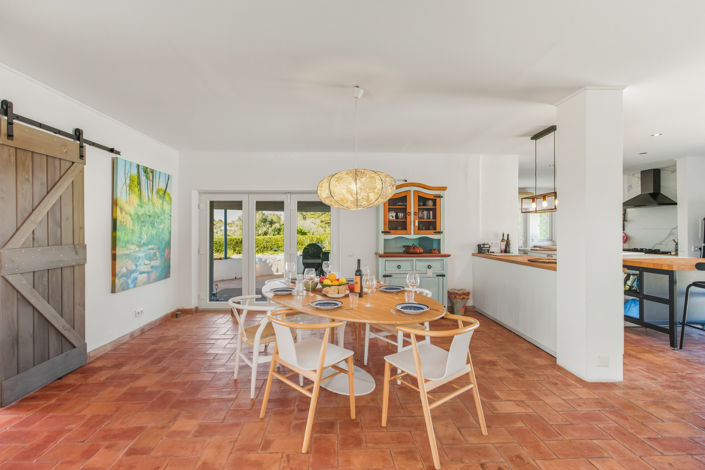 Image No.12-5 Bed Villa for sale