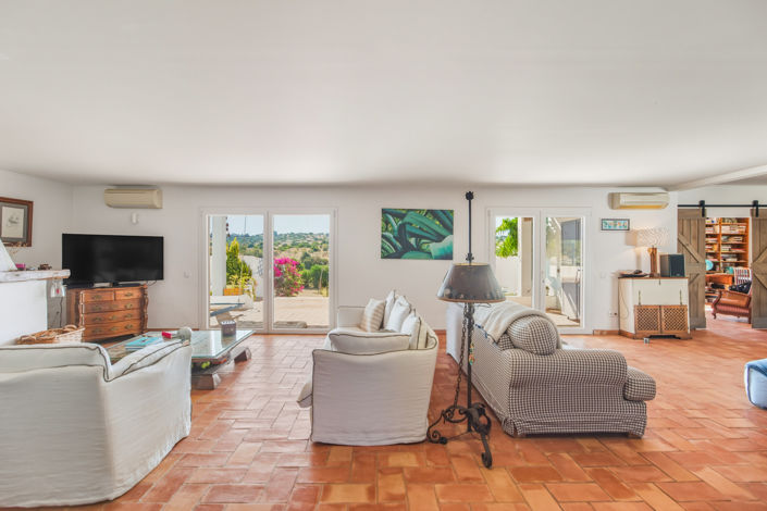 Image No.5-5 Bed Villa for sale