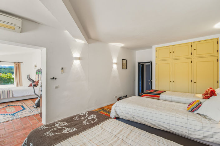 Image No.45-5 Bed Villa for sale