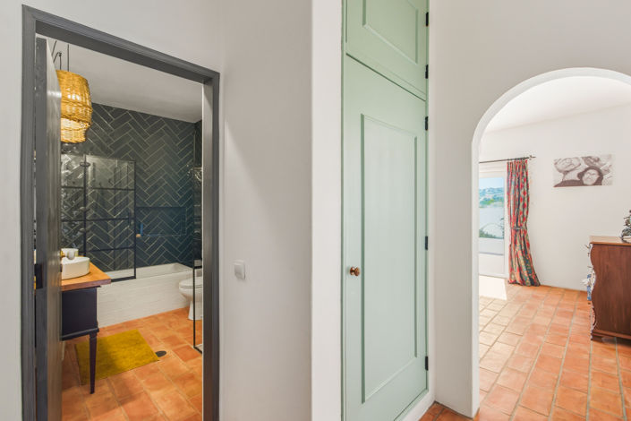 Image No.49-5 Bed Villa for sale