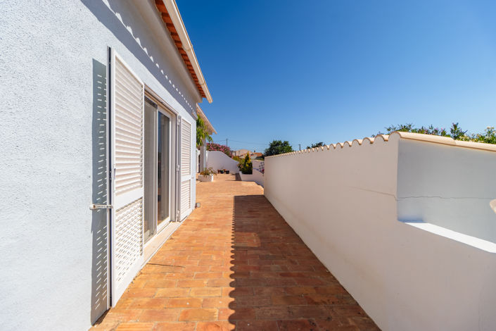 Image No.75-5 Bed Villa for sale