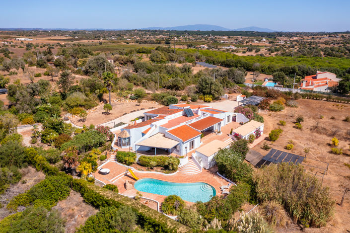 Image No.100-5 Bed Villa for sale