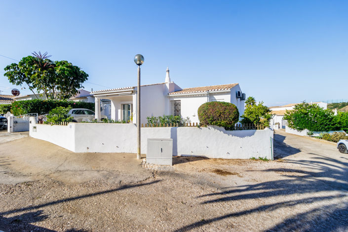 Image No.30-3 Bed Villa for sale