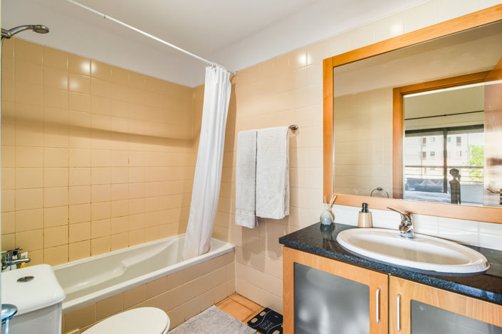 Image No.16-2 Bed Apartment for sale