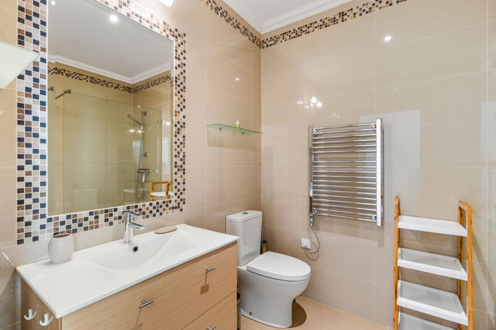 Image No.34-2 Bed Apartment for sale