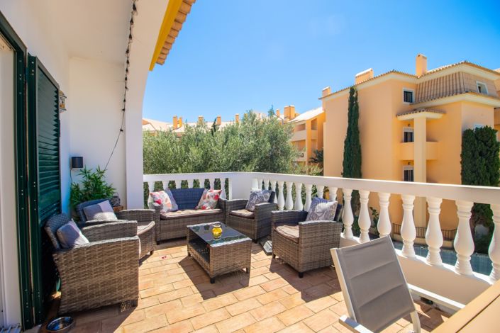 Image No.12-3 Bed Townhouse for sale