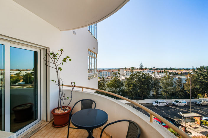 Image No.15-3 Bed Apartment for sale