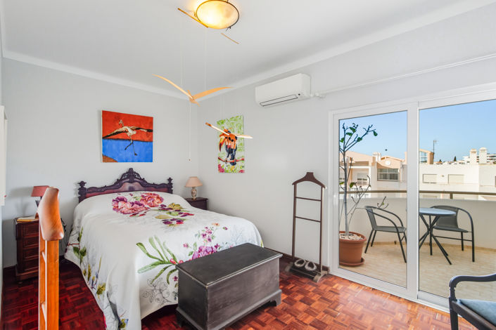 Image No.35-3 Bed Apartment for sale