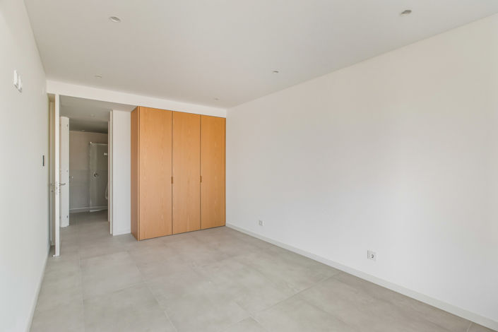 Image No.19-2 Bed Apartment for sale