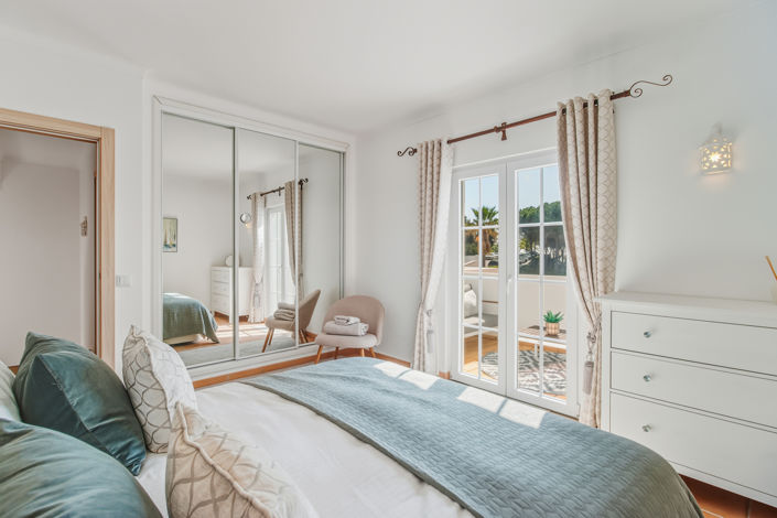 Image No.30-3 Bed Townhouse for sale