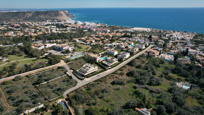 Image No.7-3 Bed Villa for sale