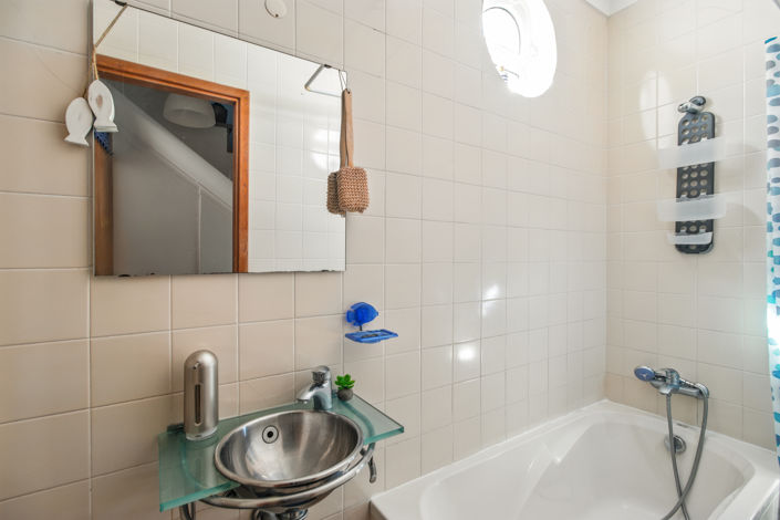 Image No.14-2 Bed Townhouse for sale