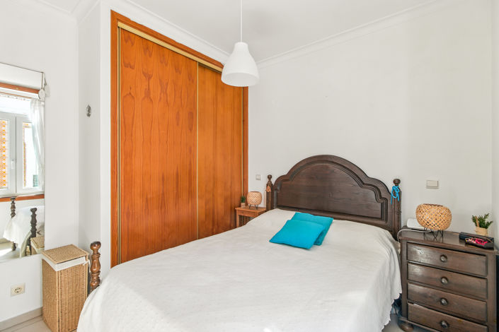 Image No.11-2 Bed Townhouse for sale