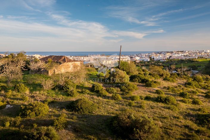 Image No.16-Terre de 28 chambres à vendre à Lagos