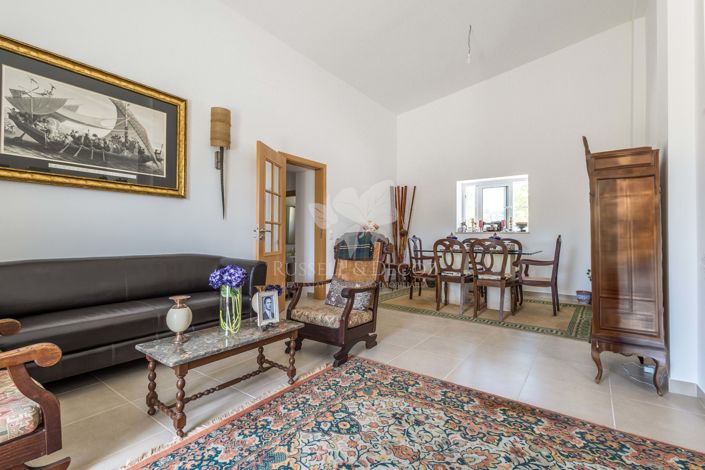 Image No.12-3 Bed Farmhouse for sale