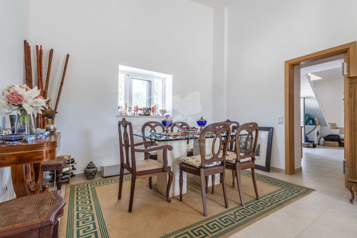 Image No.14-3 Bed Farmhouse for sale