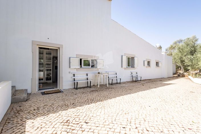 Image No.4-3 Bed Farmhouse for sale