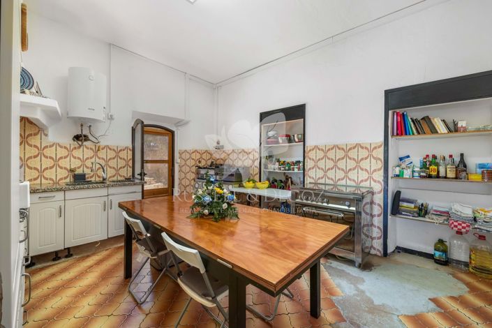 Image No.16-3 Bed Farmhouse for sale