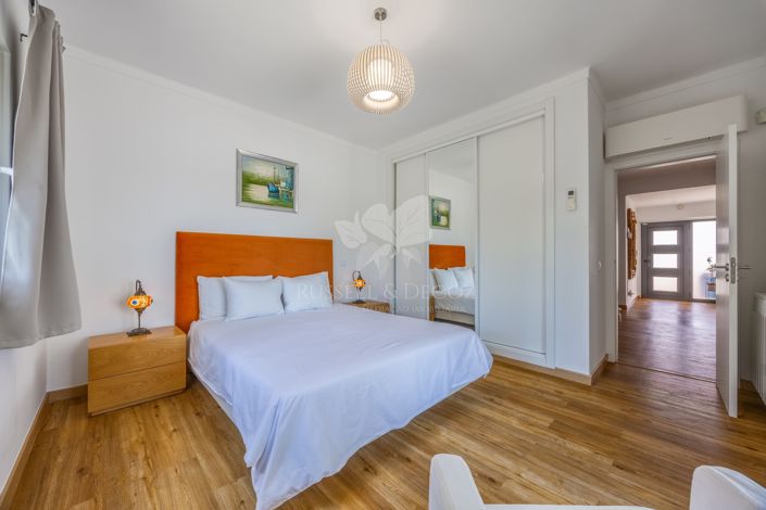 Image No.22-4 Bed Villa for sale