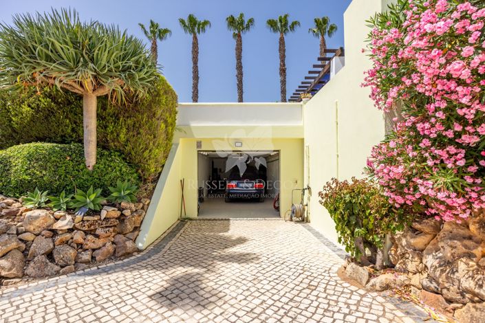 Image No.6-4 Bed Villa for sale