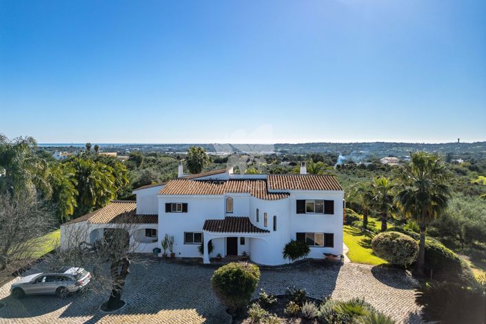 Image No.1-3 Bed Villa for sale