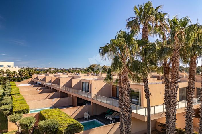 Image No.2-4 Bed Townhouse for sale