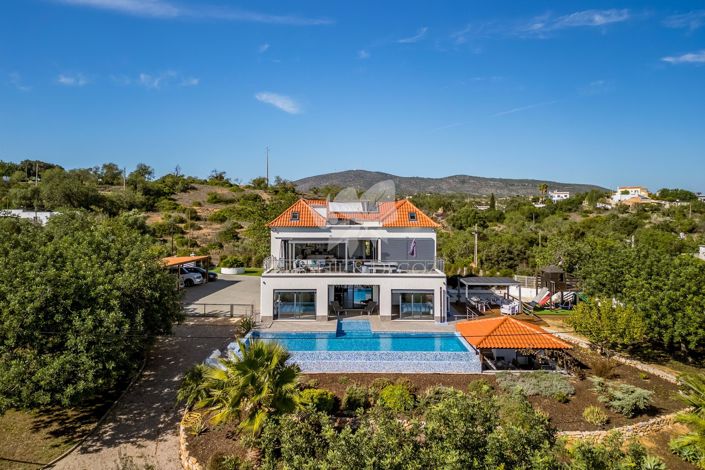 Image No.3-4 Bed Villa for sale