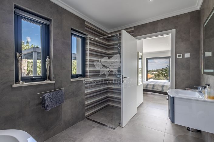 Image No.13-4 Bed Villa for sale