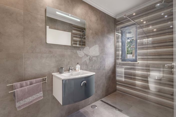 Image No.19-4 Bed Villa for sale