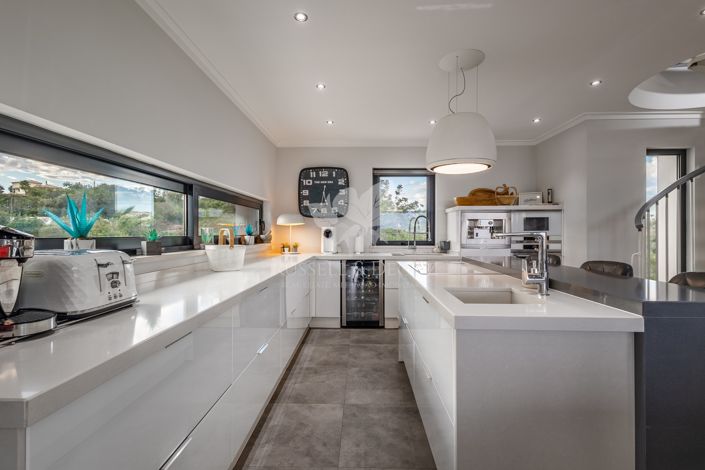 Image No.30-4 Bed Villa for sale