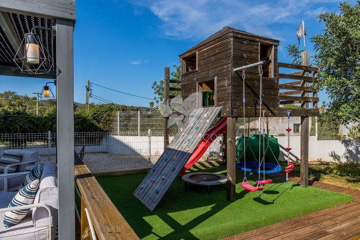 Image No.42-4 Bed Villa for sale