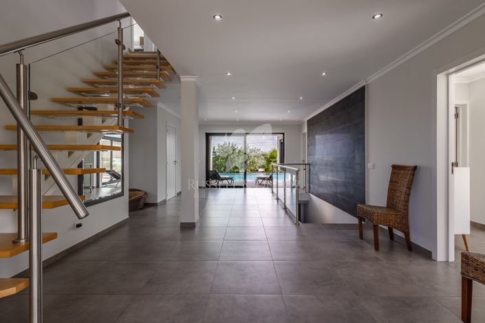 Image No.8-4 Bed Villa for sale