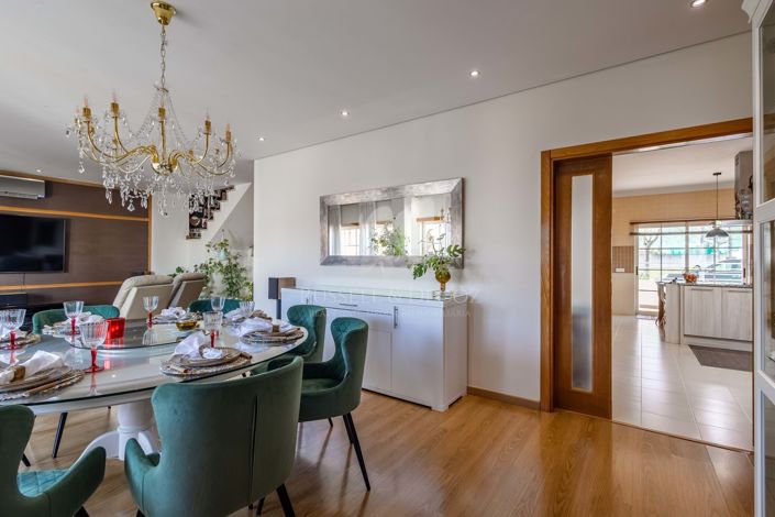 Image No.11-5 Bed Villa for sale