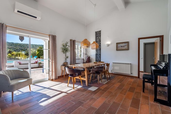 Image No.8-3 Bed Villa for sale