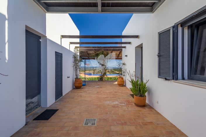 Image No.34-4 Bed Villa for sale