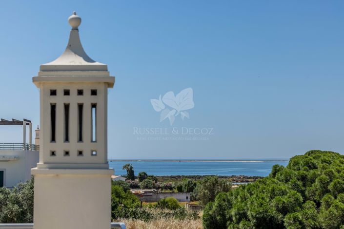 Image No.4-4 Bed Villa for sale