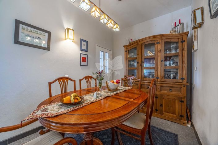 Image No.10-3 Bed Farmhouse for sale