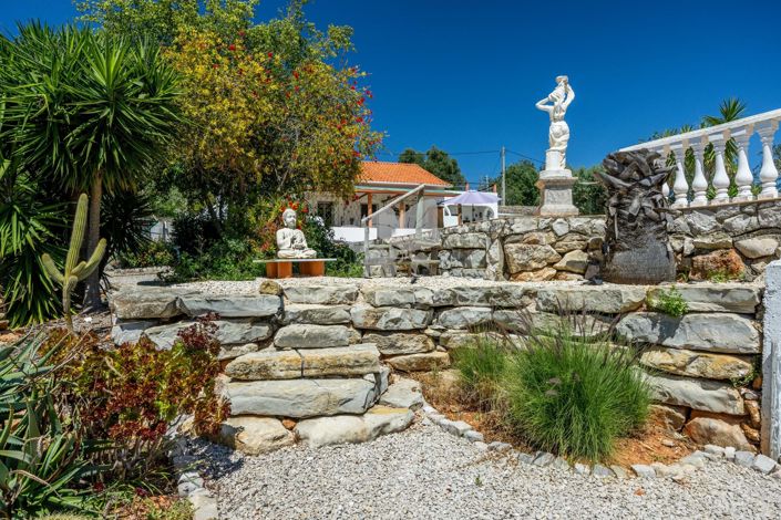 Image No.20-3 Bed Farmhouse for sale