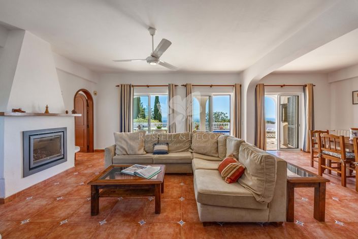 Image No.9-3 Bed Villa for sale