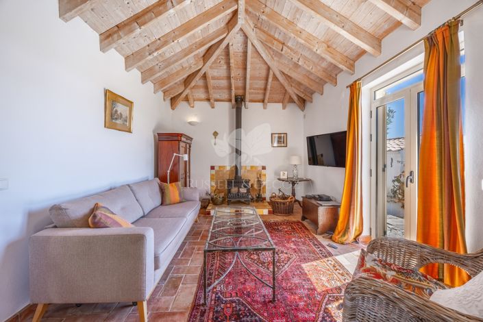 Image No.11-2 Bed Villa for sale