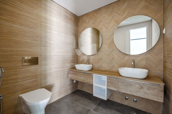 Image No.10-3 Bed Villa for sale