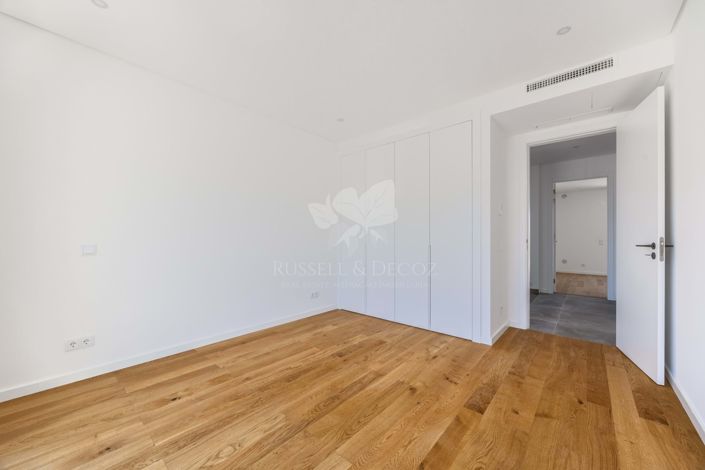 Image No.14-3 Bed Villa for sale