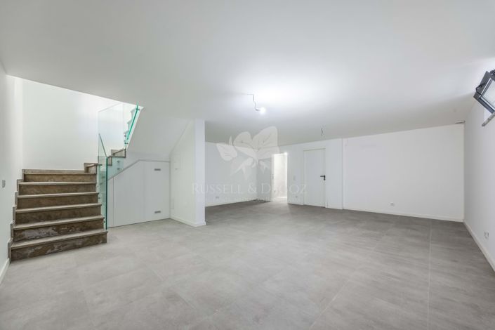 Image No.22-3 Bed Villa for sale