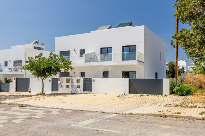 Image No.24-3 Bed Villa for sale