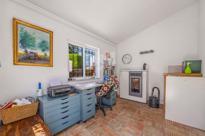 Image No.17-2 Bed Villa for sale