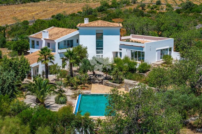 Image No.1-3 Bed Villa for sale