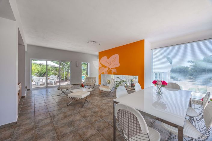 Image No.9-3 Bed Villa for sale