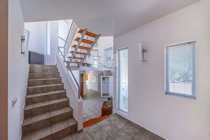 Image No.14-3 Bed Villa for sale