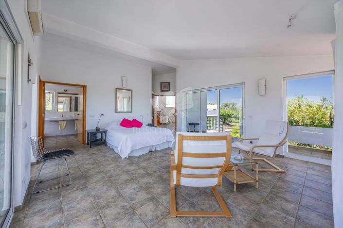 Image No.21-3 Bed Villa for sale