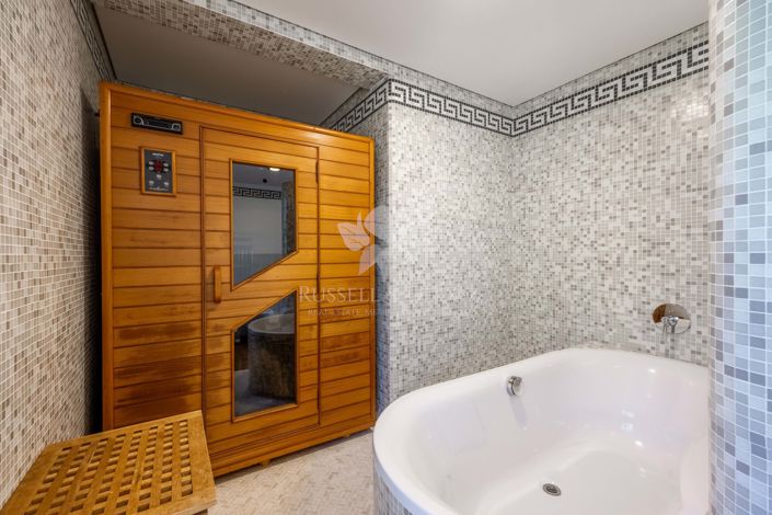 Image No.16-6 Bed Villa for sale